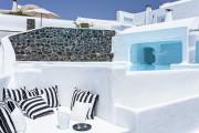 Canaves Oia Hotel