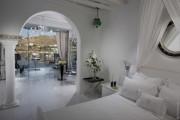 Kivotos Luxury Boutique Hotel