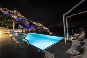 Santorini Secret Suites & Spa